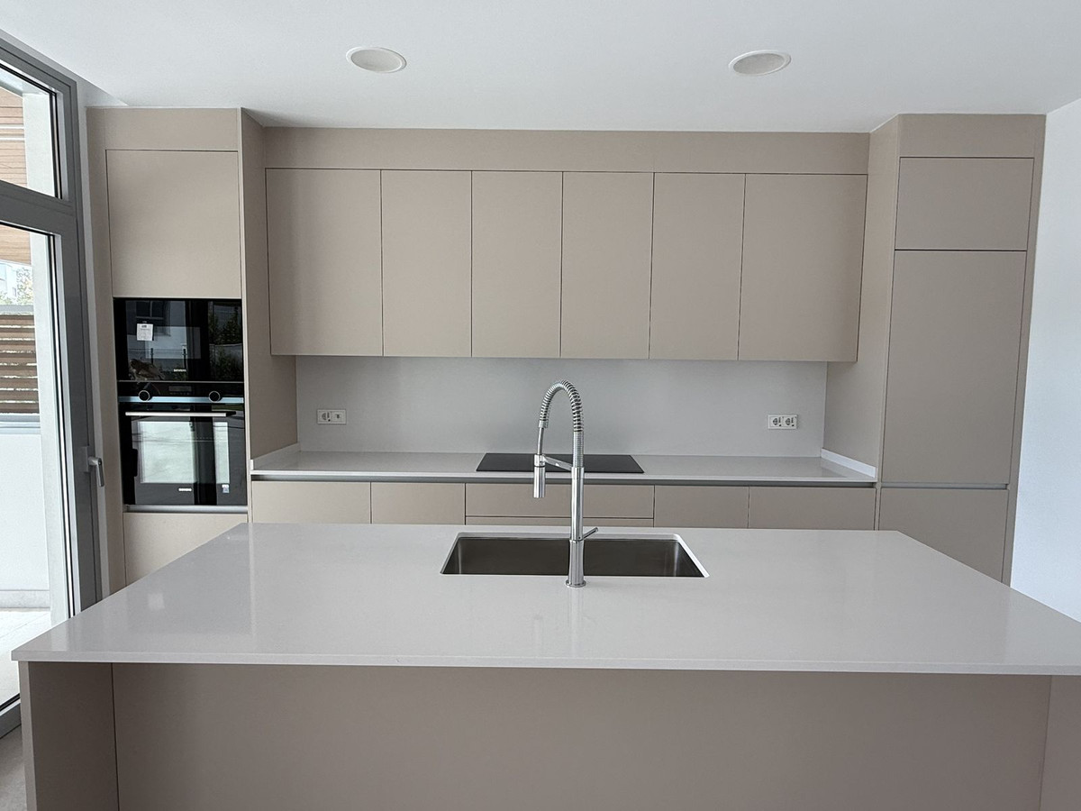 4 Bedroom Apartment for Sale in Marbella — 5