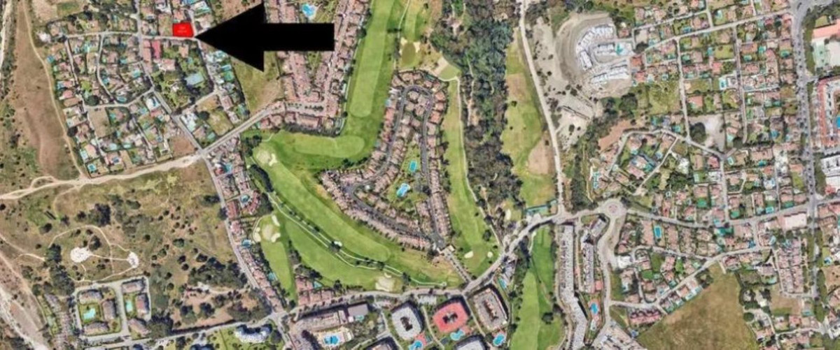 Plot for Sale in Guadalmina Alta — 4