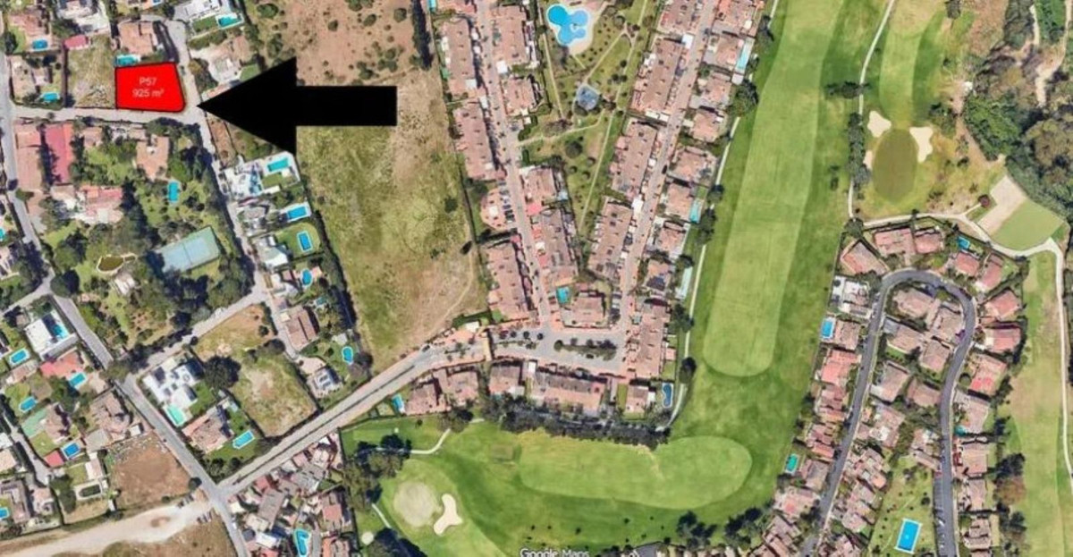Plot for Sale in Guadalmina Alta — 5