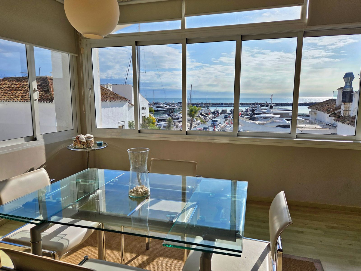 Apartment for Sale in Puerto Banús — 3