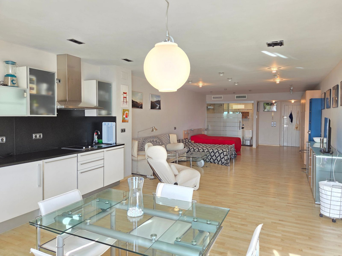 Apartment for Sale in Puerto Banús — 4
