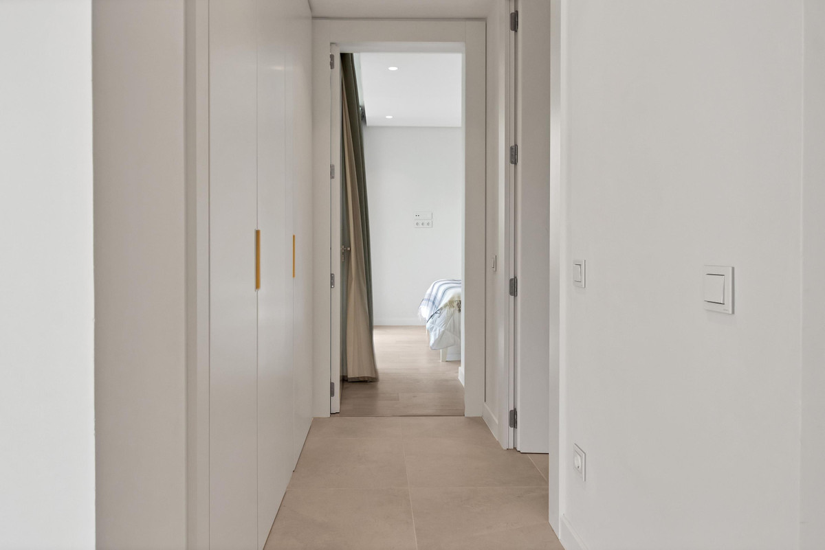 2 Bedroom Apartment for Sale in Ojén — view 14