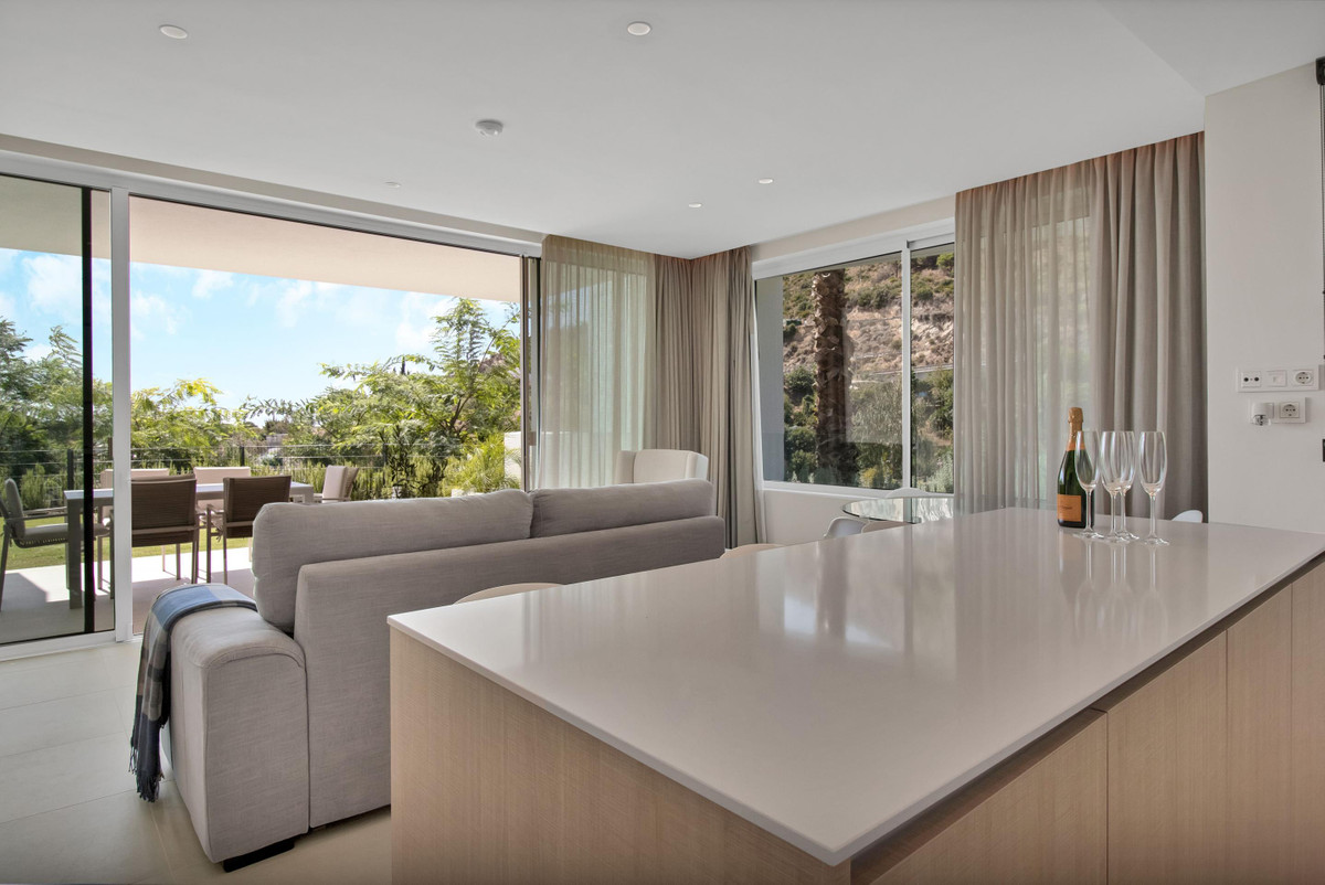 2 Bedroom Apartment for Sale in Ojén — 8