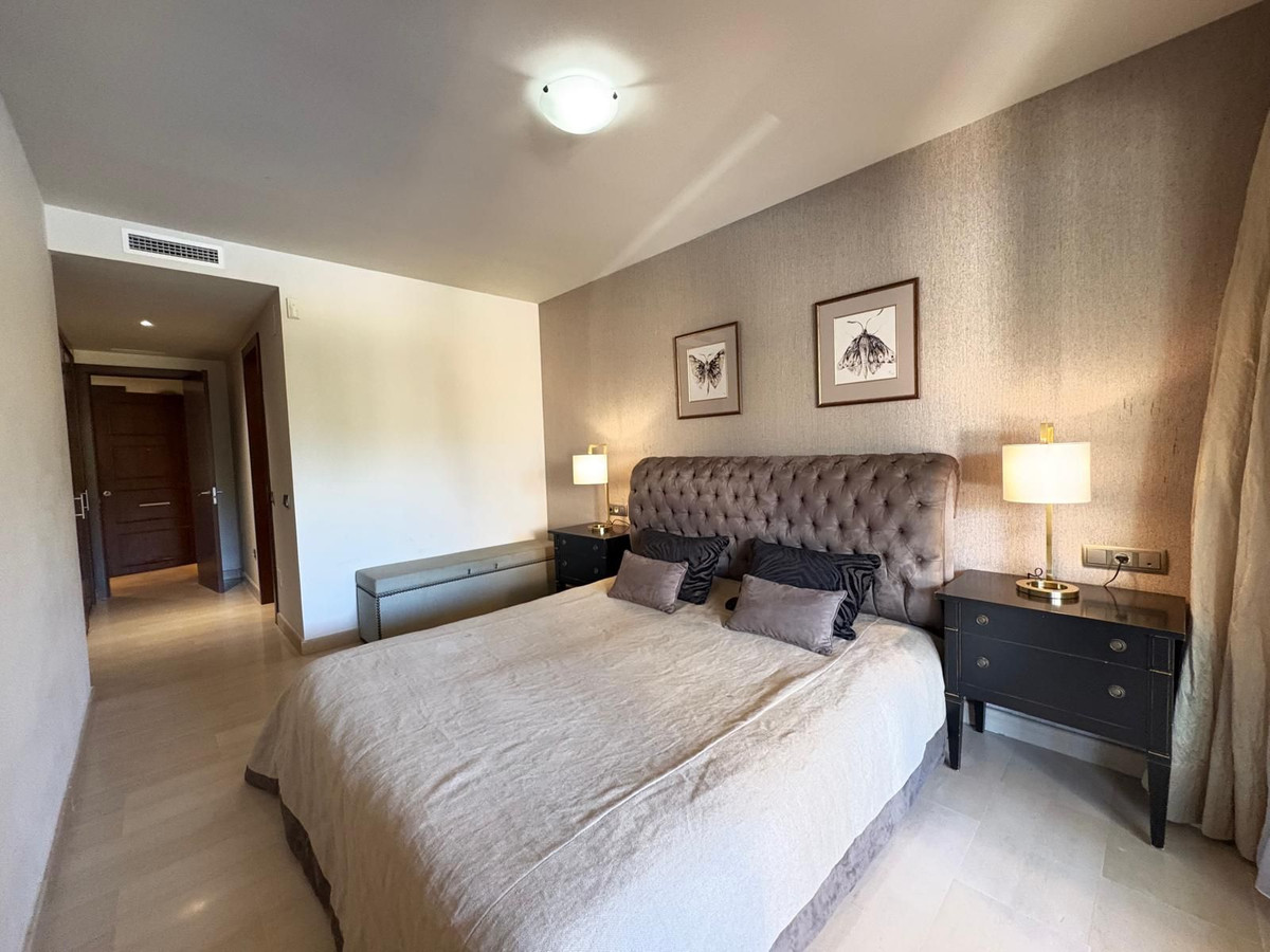 2 Bedroom Apartment for Sale in Nueva Andalucía — view 10