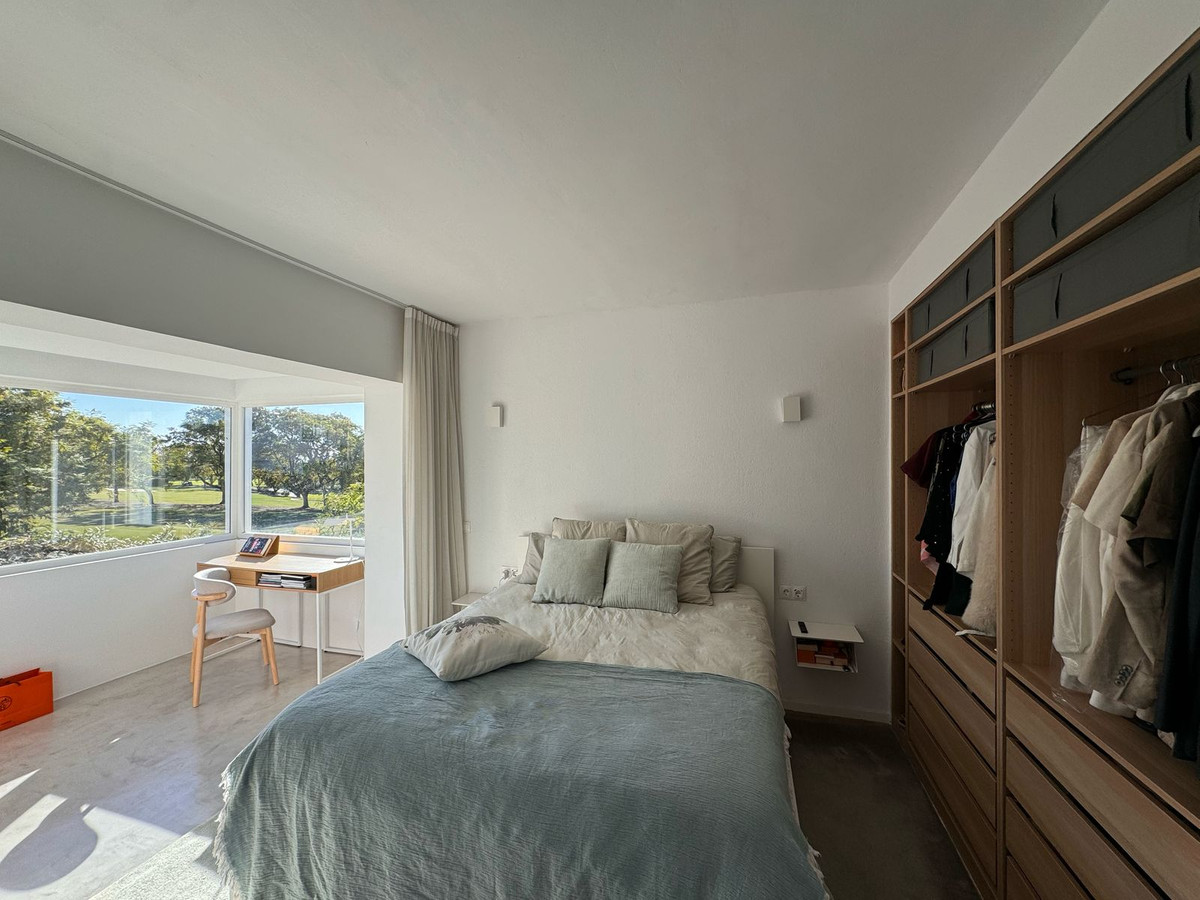3 Bedroom Villa for Sale in Nueva Andalucía — 5