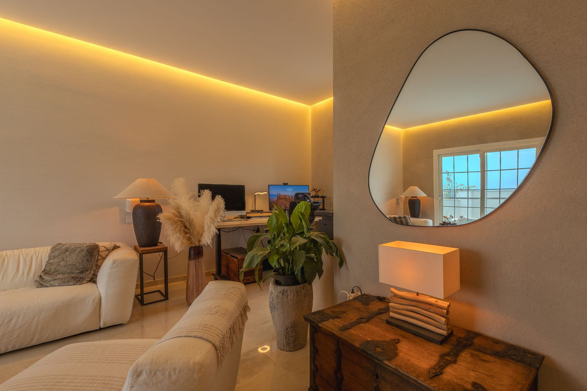 4 Bedroom Villa for Sale in Nueva Andalucía — 9