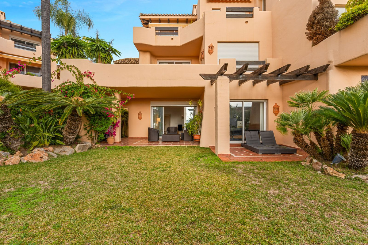 3 Bedroom Apartment for Sale in Sierra Blanca