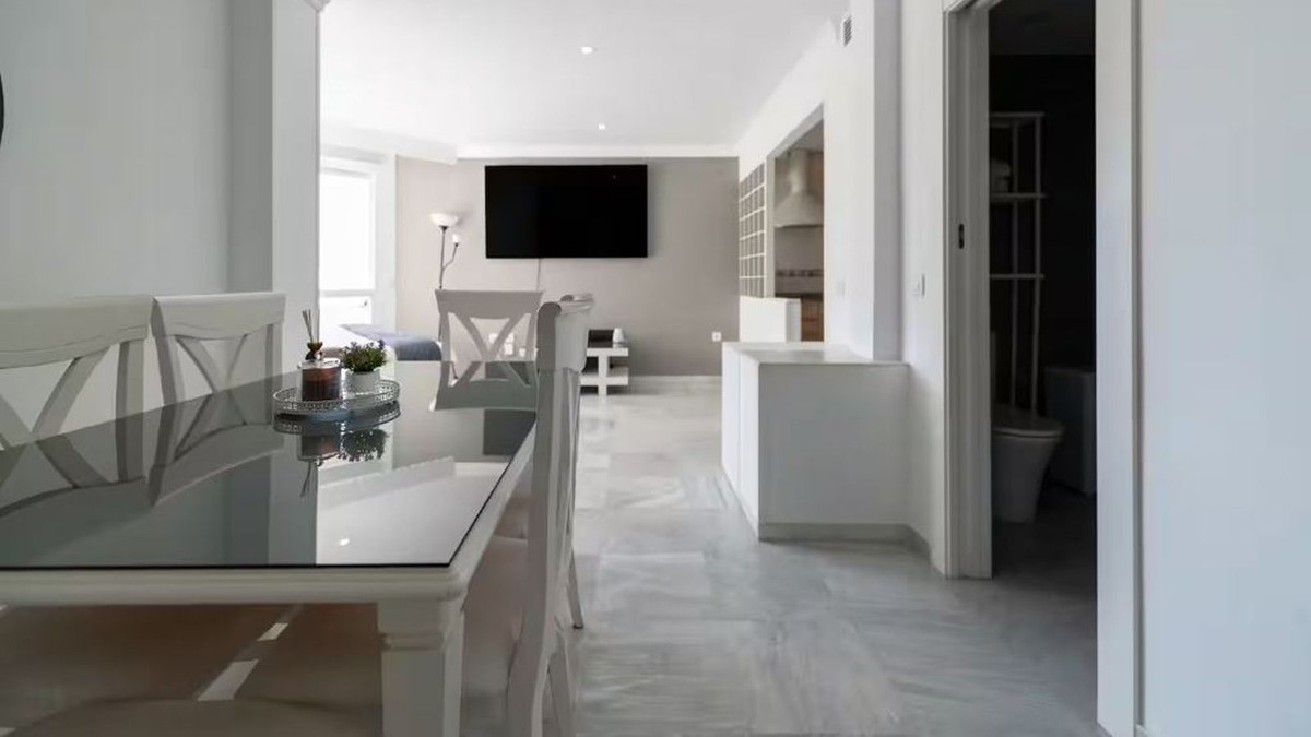 1 Bedroom Apartment for Sale in Marbella — 2