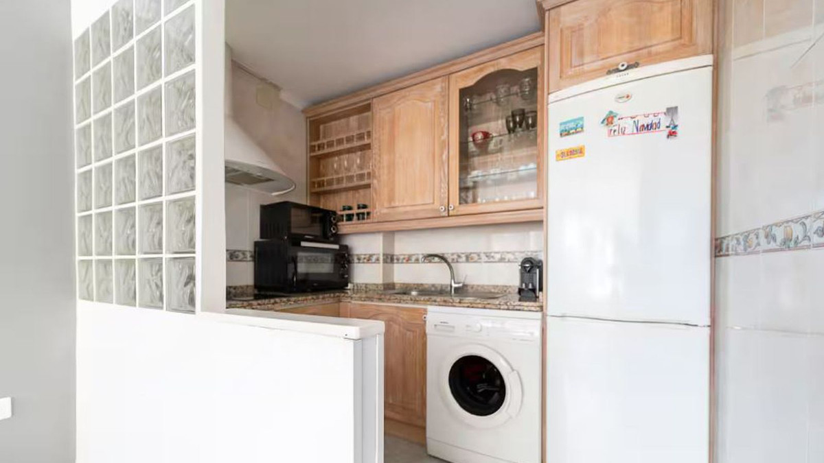 1 Bedroom Apartment for Sale in Marbella — 3