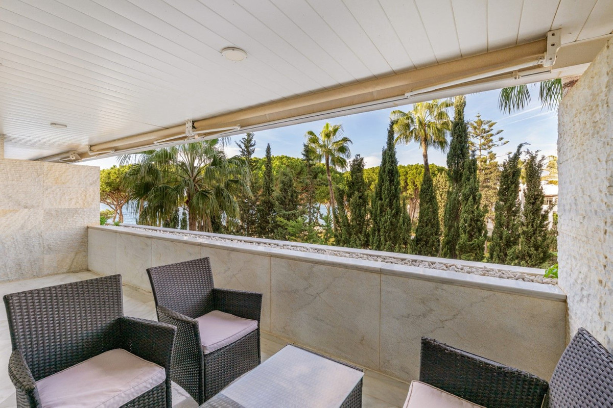 2 Bedroom Apartment for Sale in Marbella — view 13