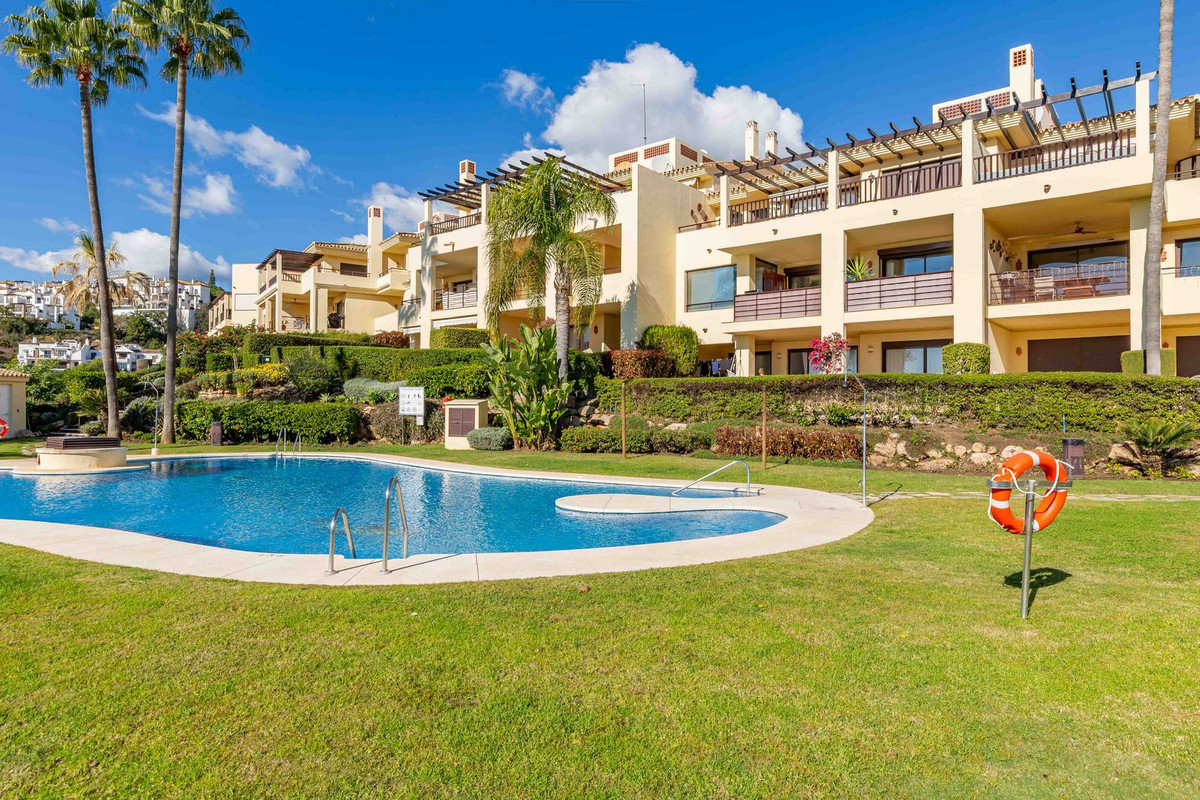 4 Bedroom Apartment for Sale in Los Arqueros — 2
