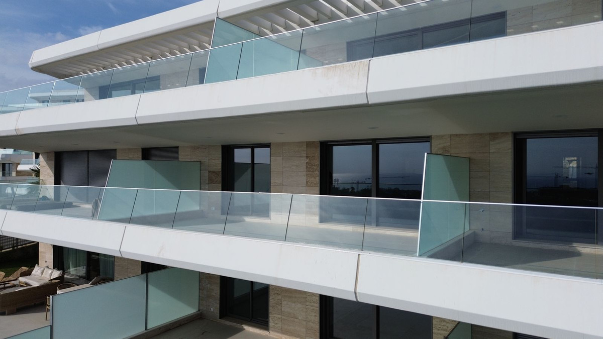 2 Bedroom Apartment for Sale in Estepona — 5