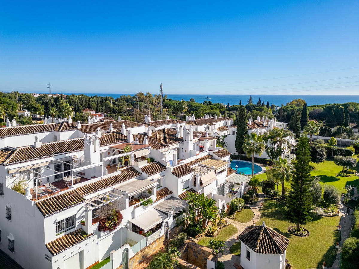 3 Bedroom Apartment for Sale in Nagüeles
