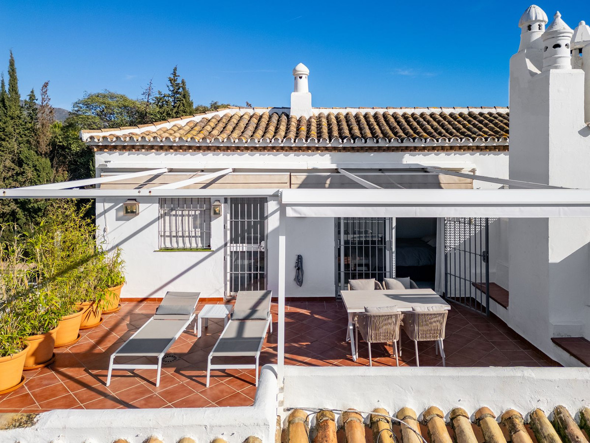 3 Bedroom Apartment for Sale in Nagüeles — 2