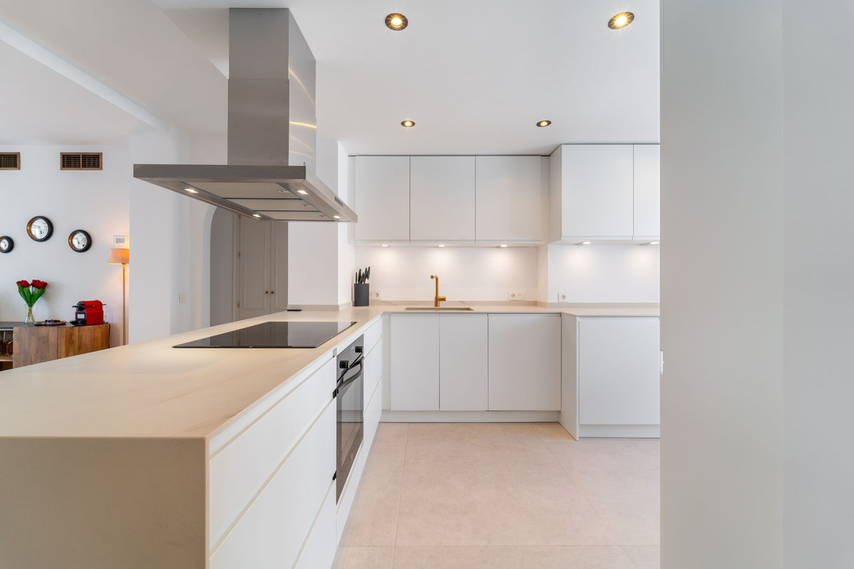 3 Bedroom Apartment for Sale in Nagüeles — view 10