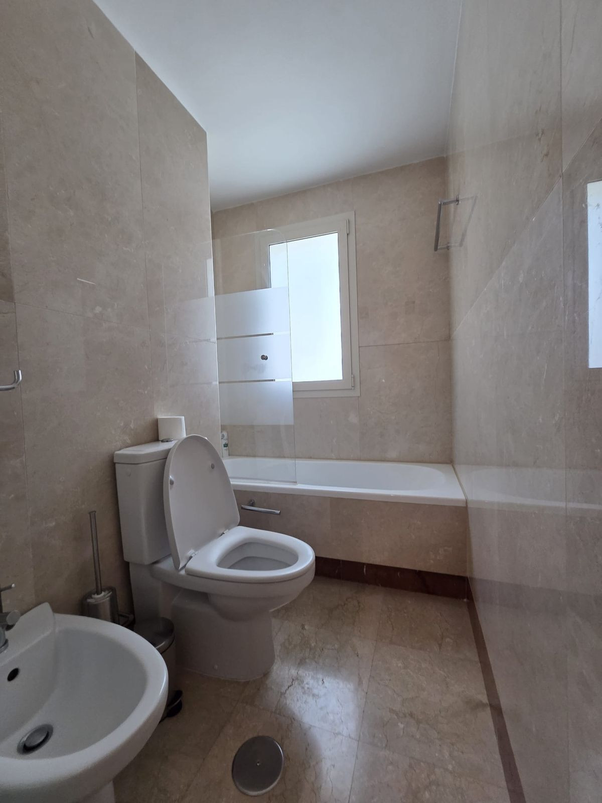 3 Bedroom Apartment for Sale in Sierra Blanca — 8