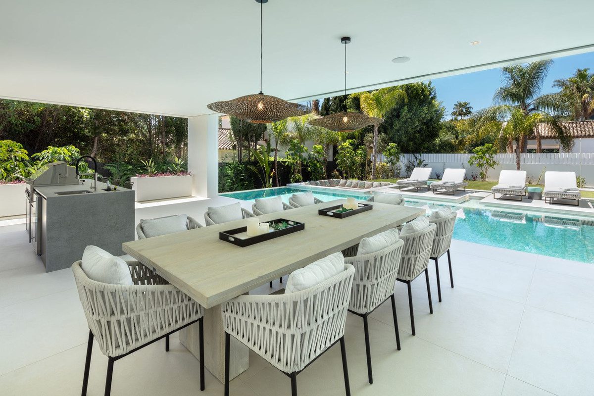 5 Bedroom Villa for Sale in Marbella — 4