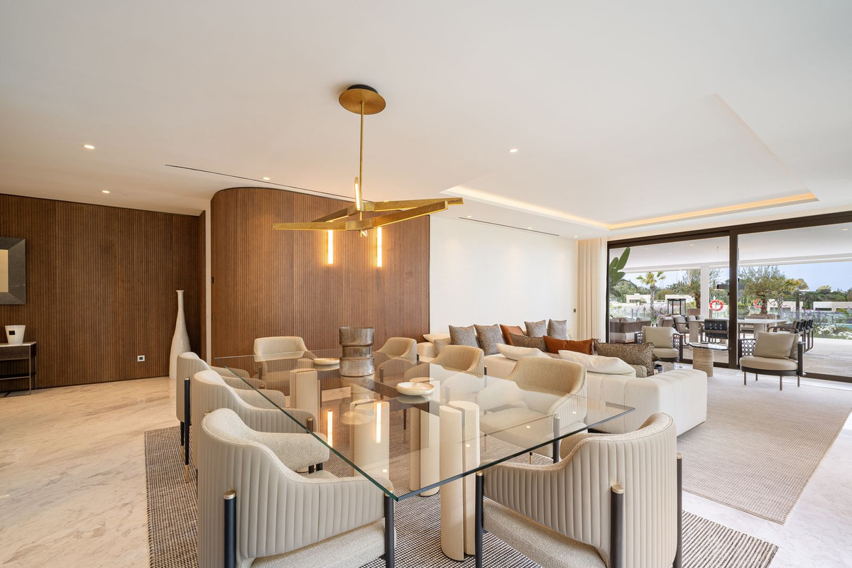 5 Bedroom Apartment for Sale in Marbella — 6