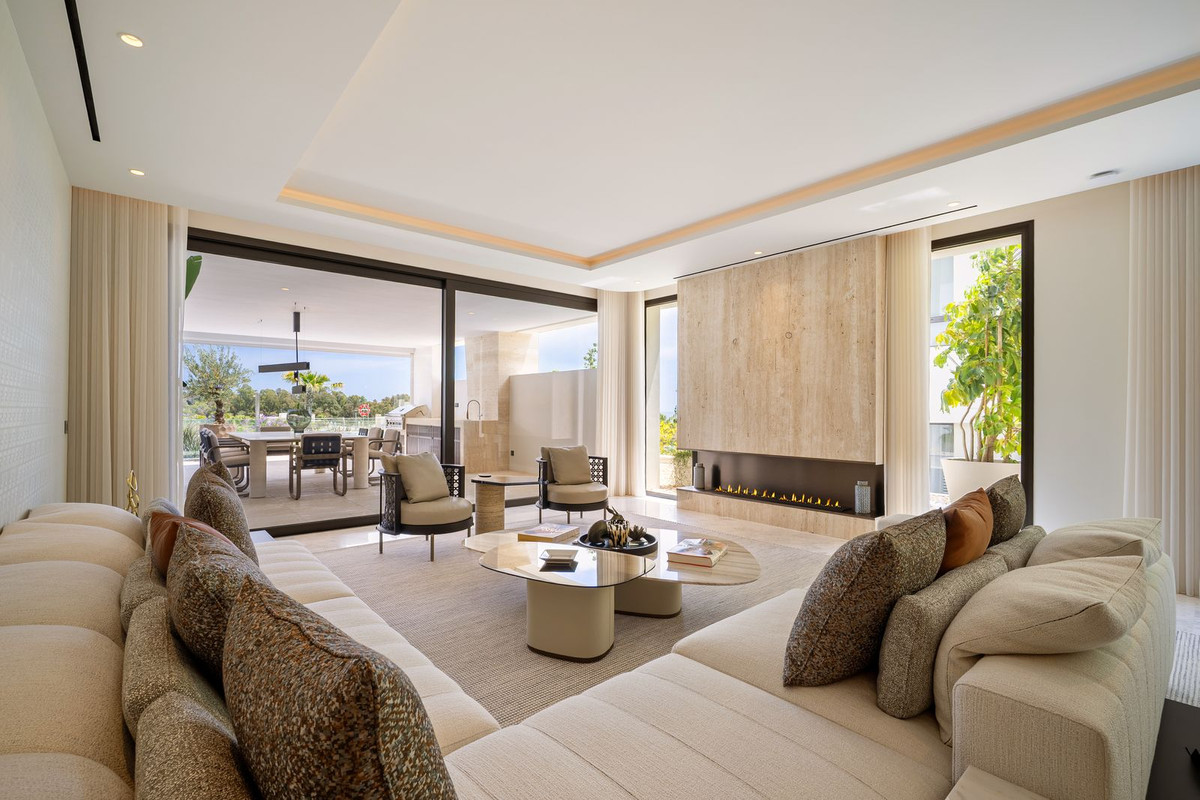 5 Bedroom Apartment for Sale in Marbella — 7