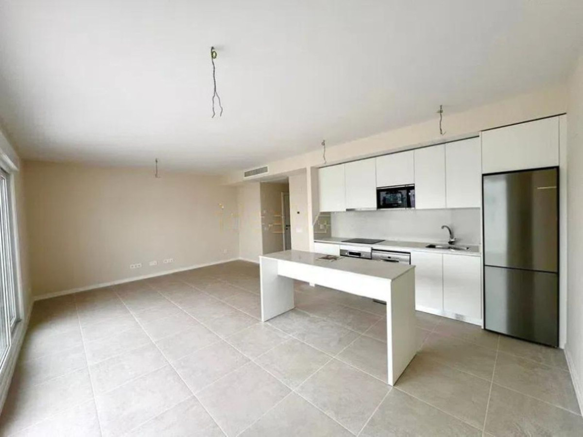 2 Bedroom Apartment for Sale in Bel Air — 8
