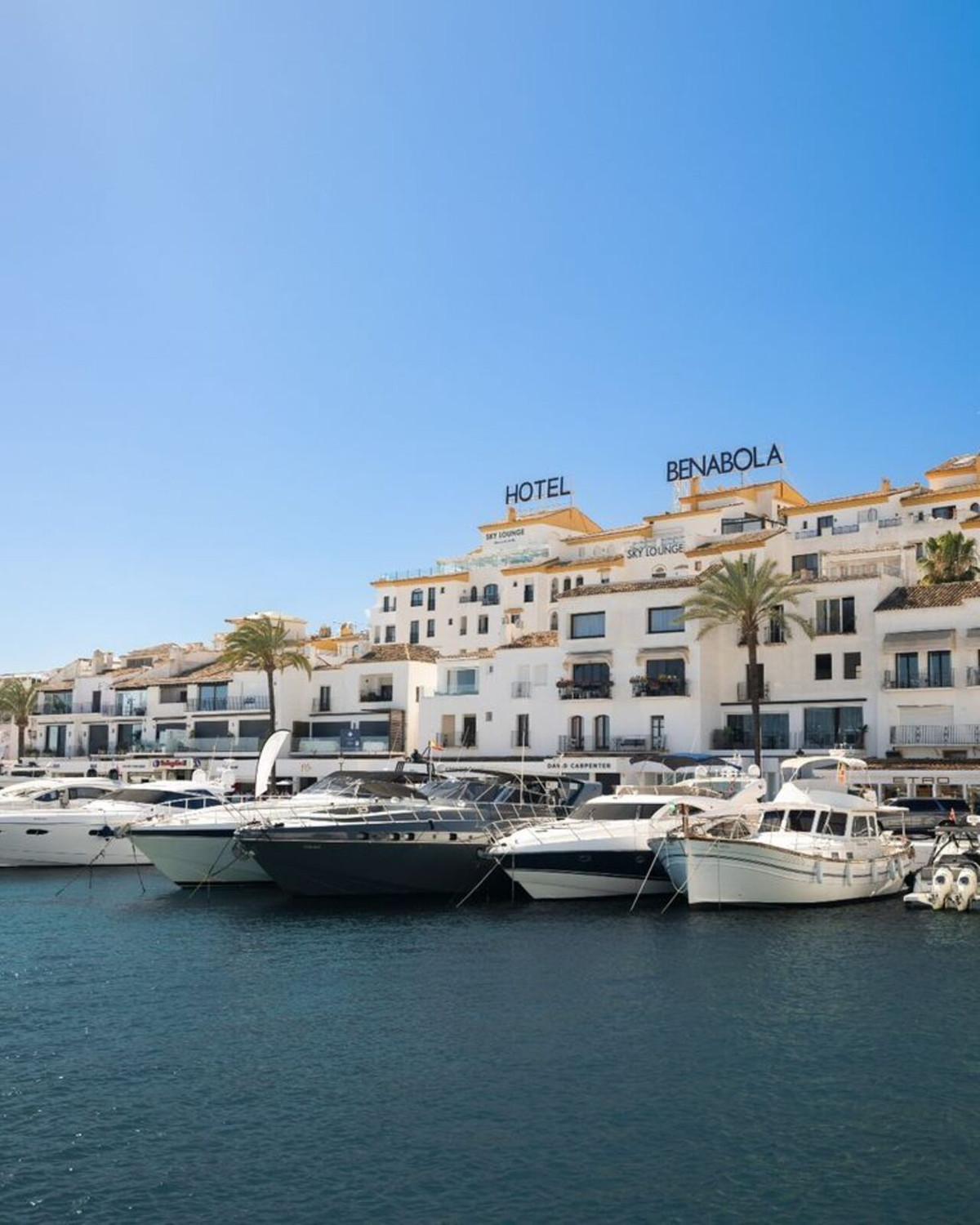 2 Bedroom Apartment for Sale in Puerto Banús — 3