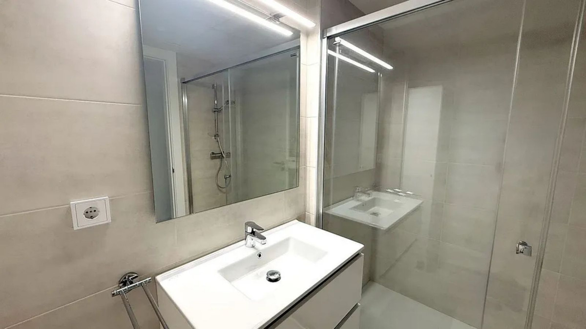 2 Bedroom Apartment for Sale in Selwo — 6