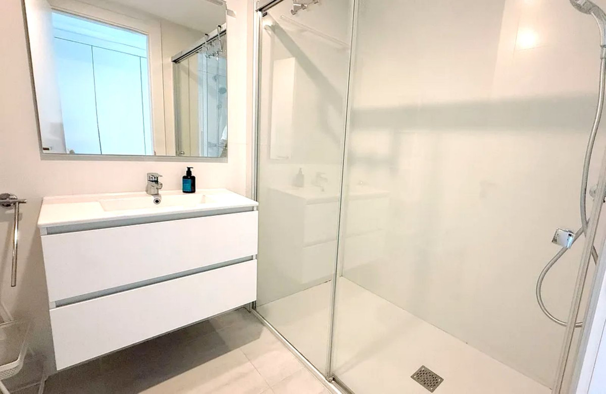 2 Bedroom Apartment for Sale in Selwo — 7