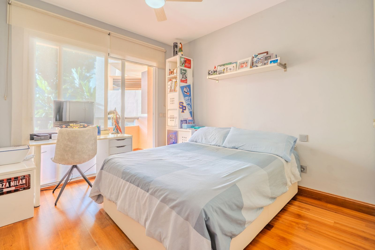 3 Bedroom Apartment for Sale in Marbella — 5