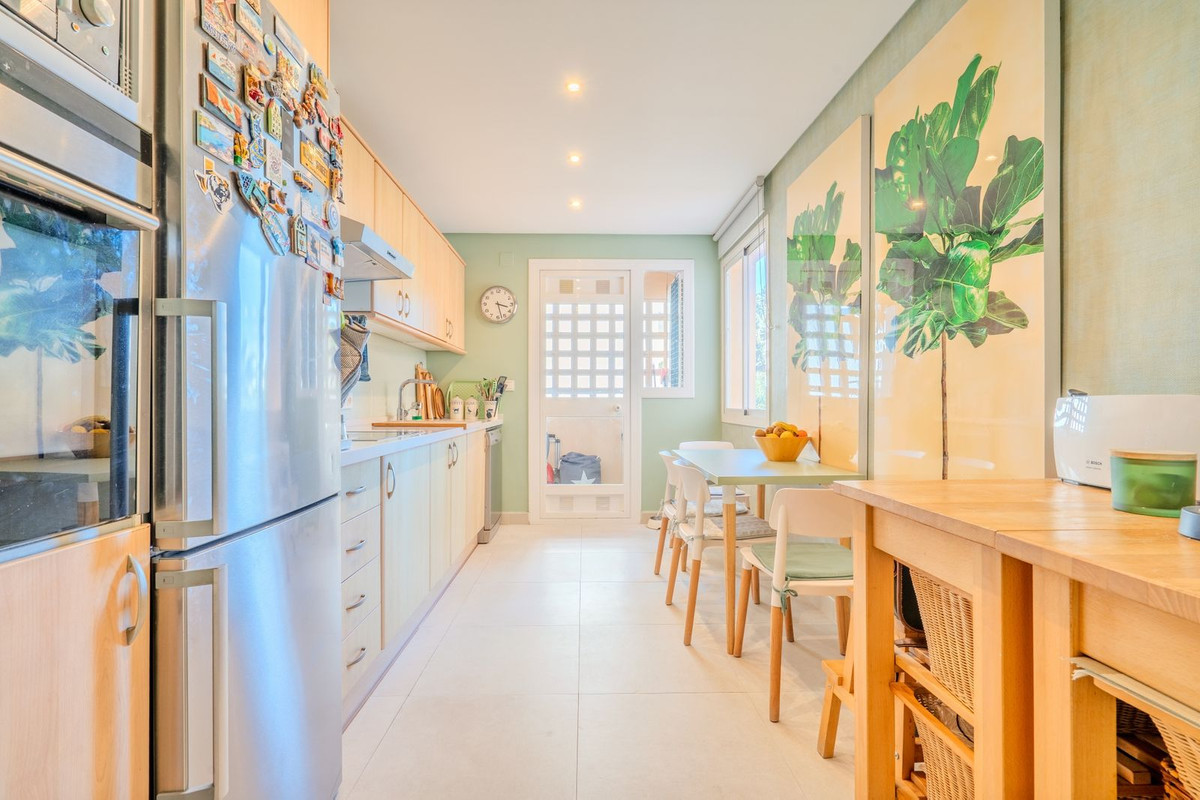 3 Bedroom Apartment for Sale in Marbella — 7