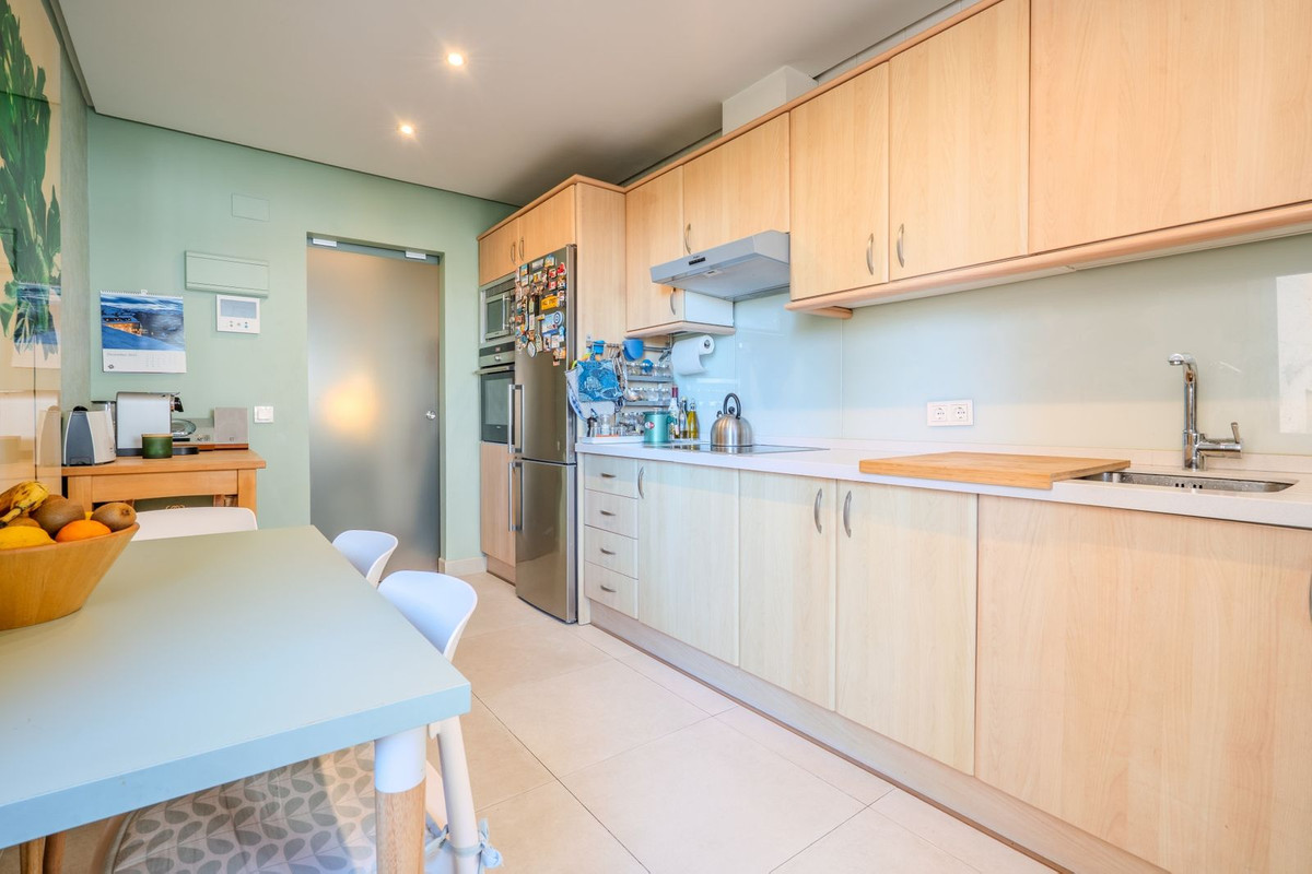 3 Bedroom Apartment for Sale in Marbella — 8