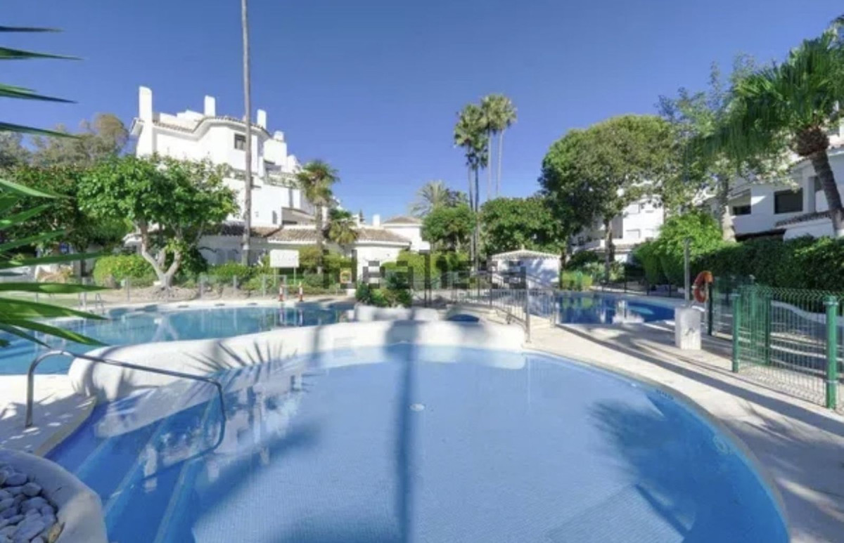 3 Bedroom Apartment for Sale in Marbella