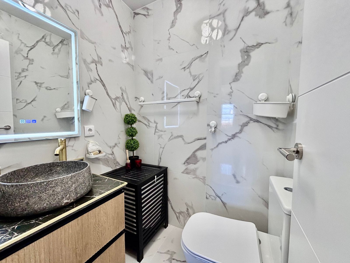2 Bedroom Apartment for Sale in Marbella — 5