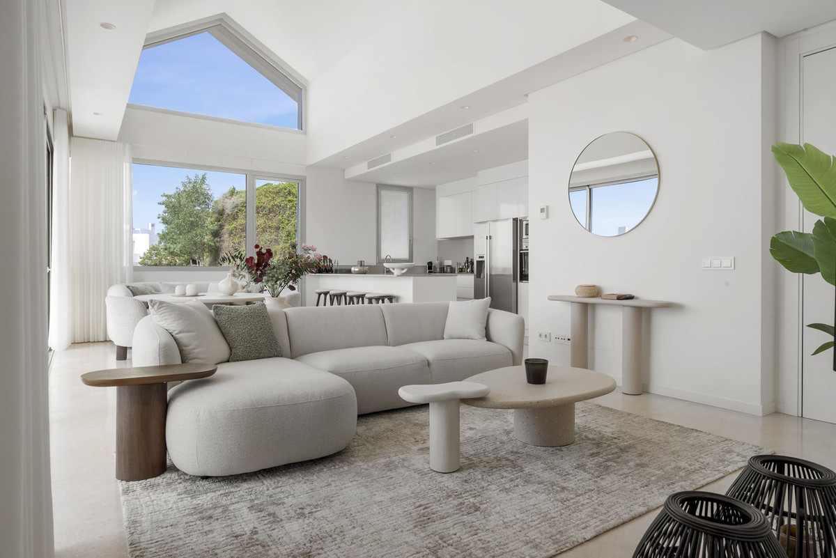 3 Bedroom Apartment for Sale in Benahavís — 5