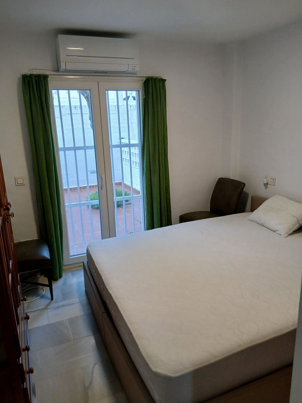 5 Bedroom Apartment for Sale in Estepona — 7
