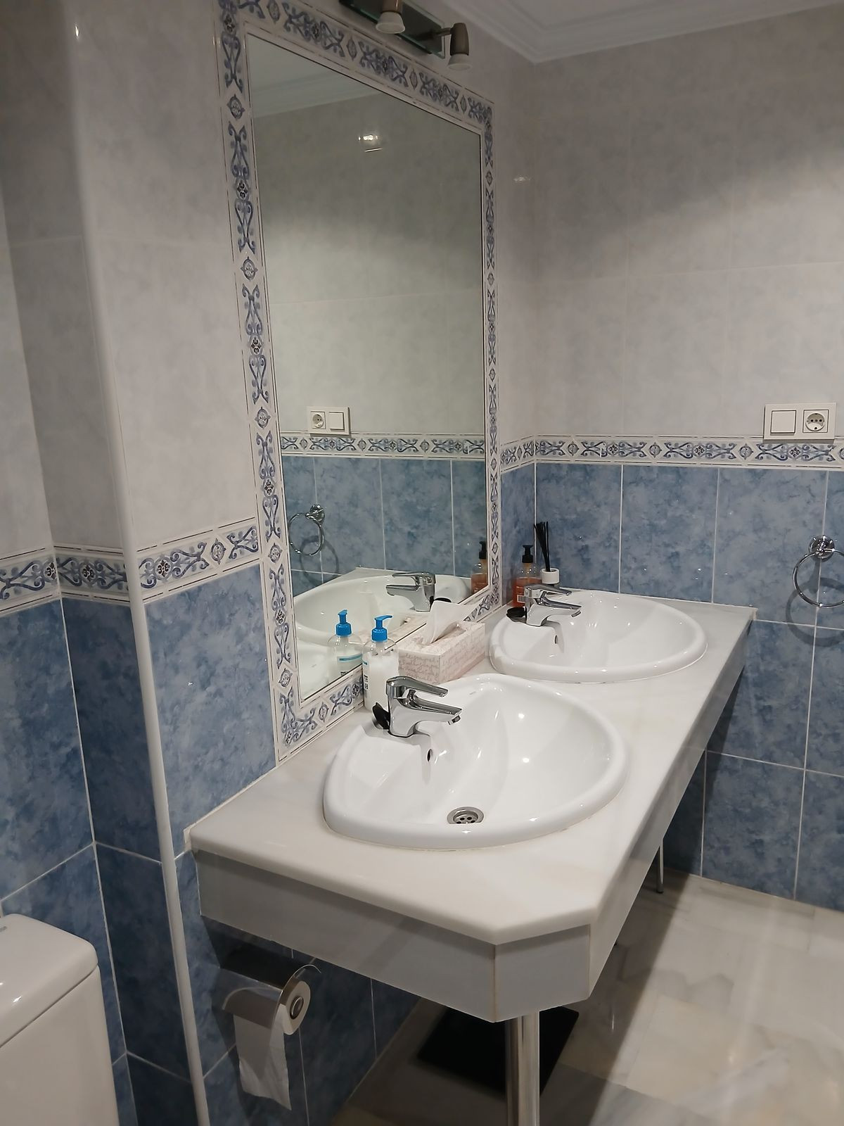 5 Bedroom Apartment for Sale in Estepona — 9