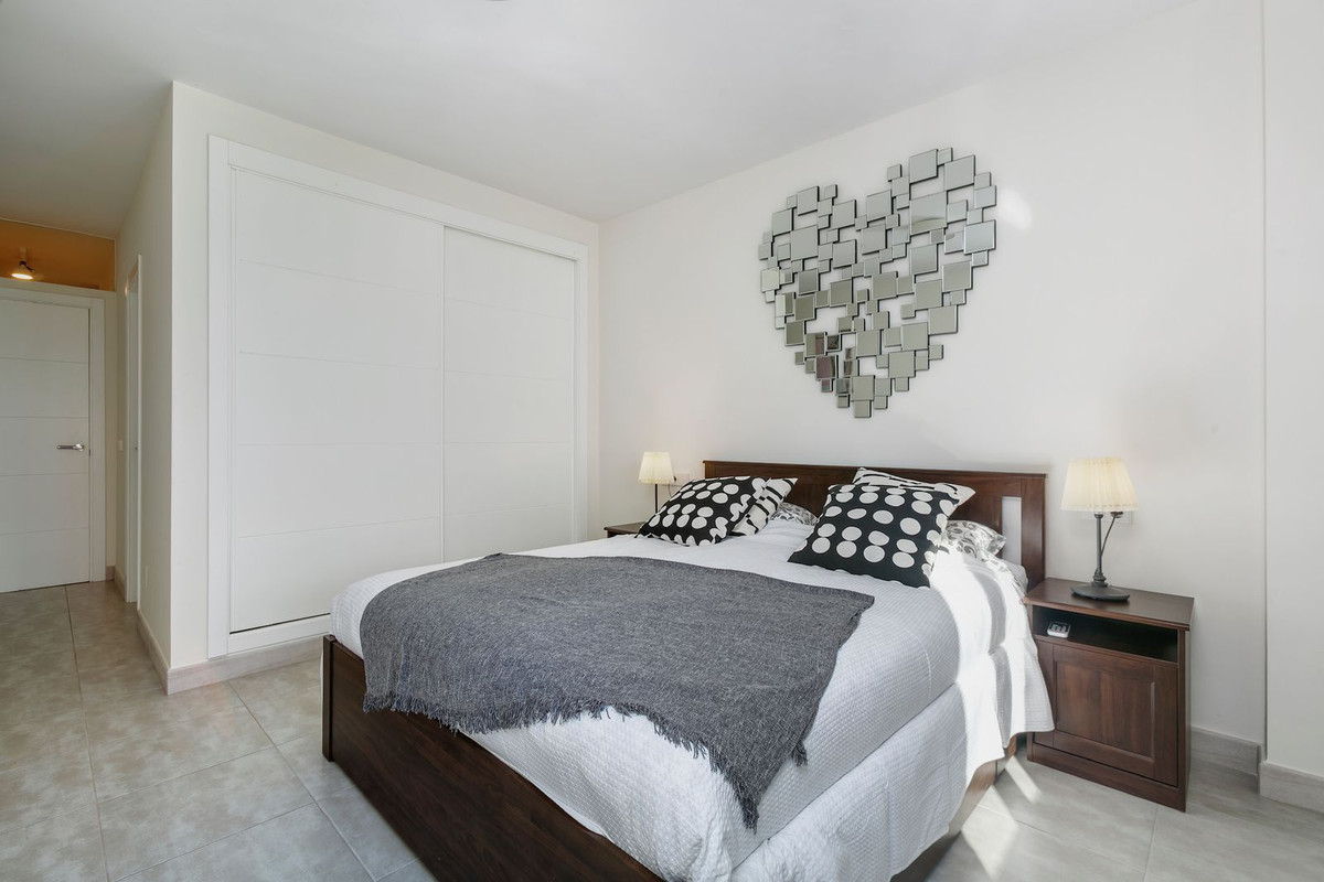 3 Bedroom Apartment for Sale in Nueva Andalucía — 3
