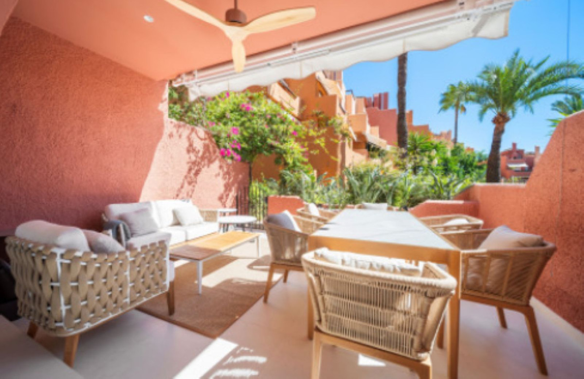 3 Bedroom Villa for Sale in Nueva Andalucía
