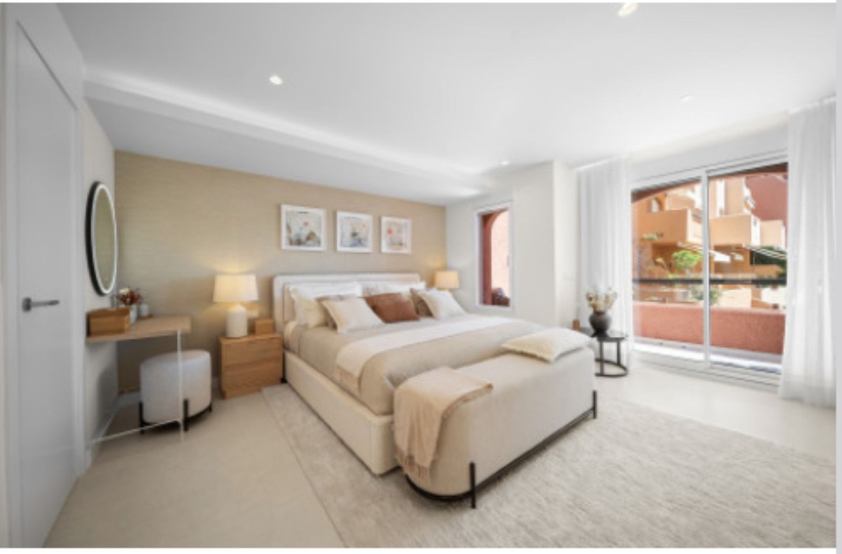 3 Bedroom Villa for Sale in Nueva Andalucía — 7