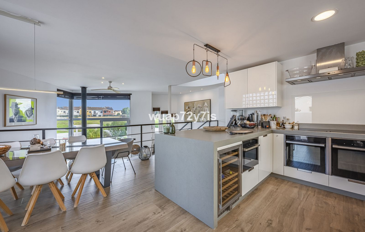 4 Bedroom Villa for Sale in Guadalmina Alta — 5