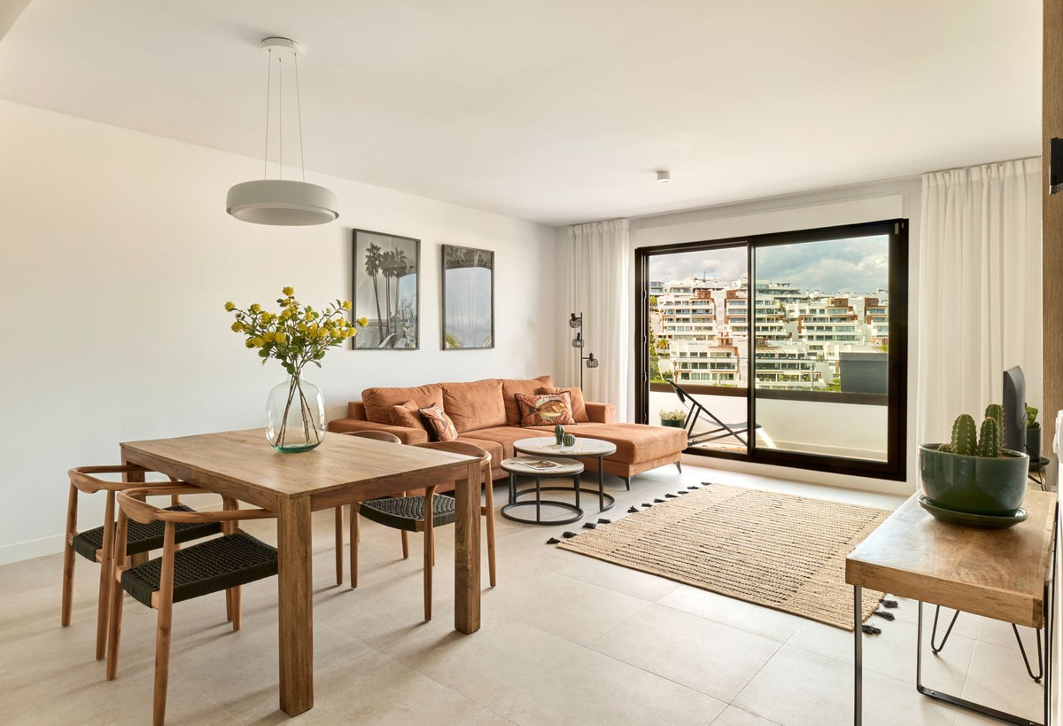 2 Bedroom Apartment for Sale in Estepona — 3