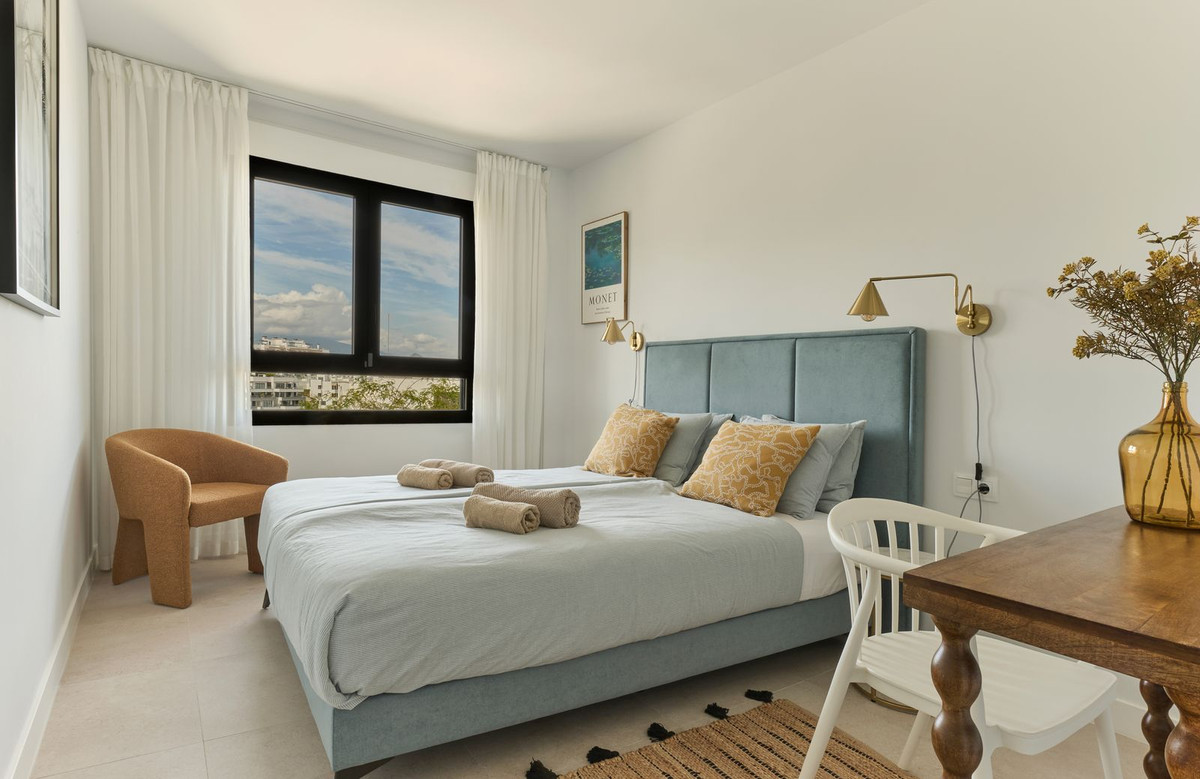 2 Bedroom Apartment for Sale in Estepona — 8