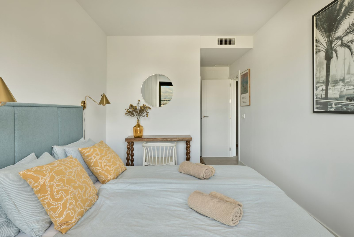 2 Bedroom Apartment for Sale in Estepona — 9