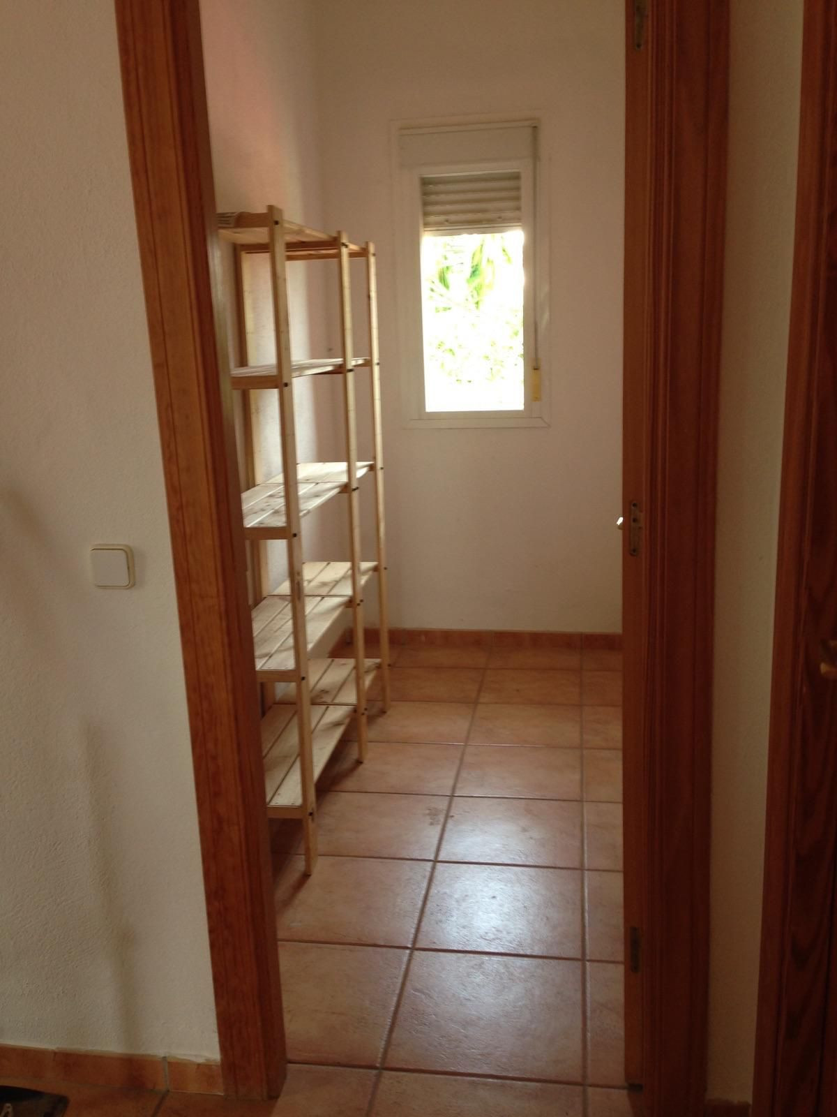5 Bedroom Villa for Sale in New Golden Mile — view 13