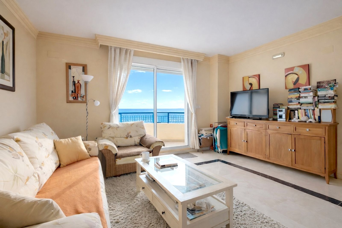 1 Bedroom Apartment for Sale in Marbella — 2
