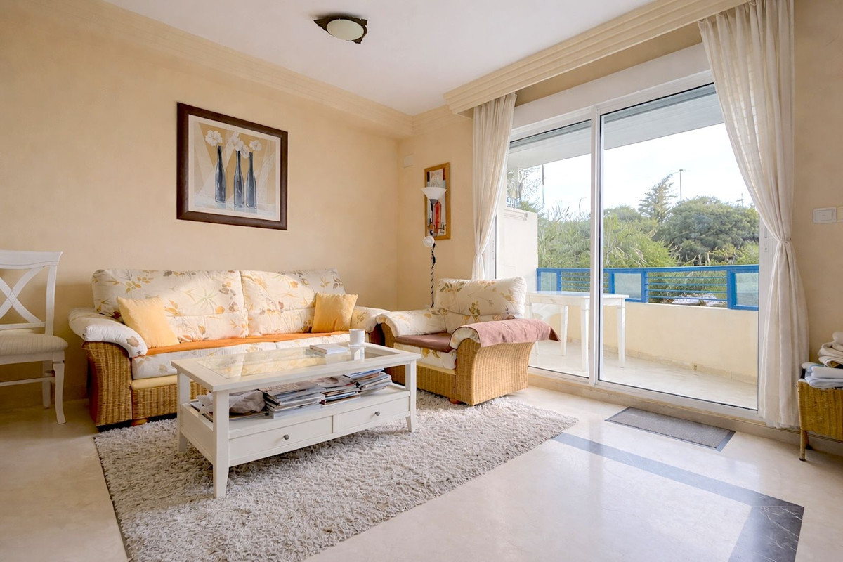 1 Bedroom Apartment for Sale in Marbella — 3