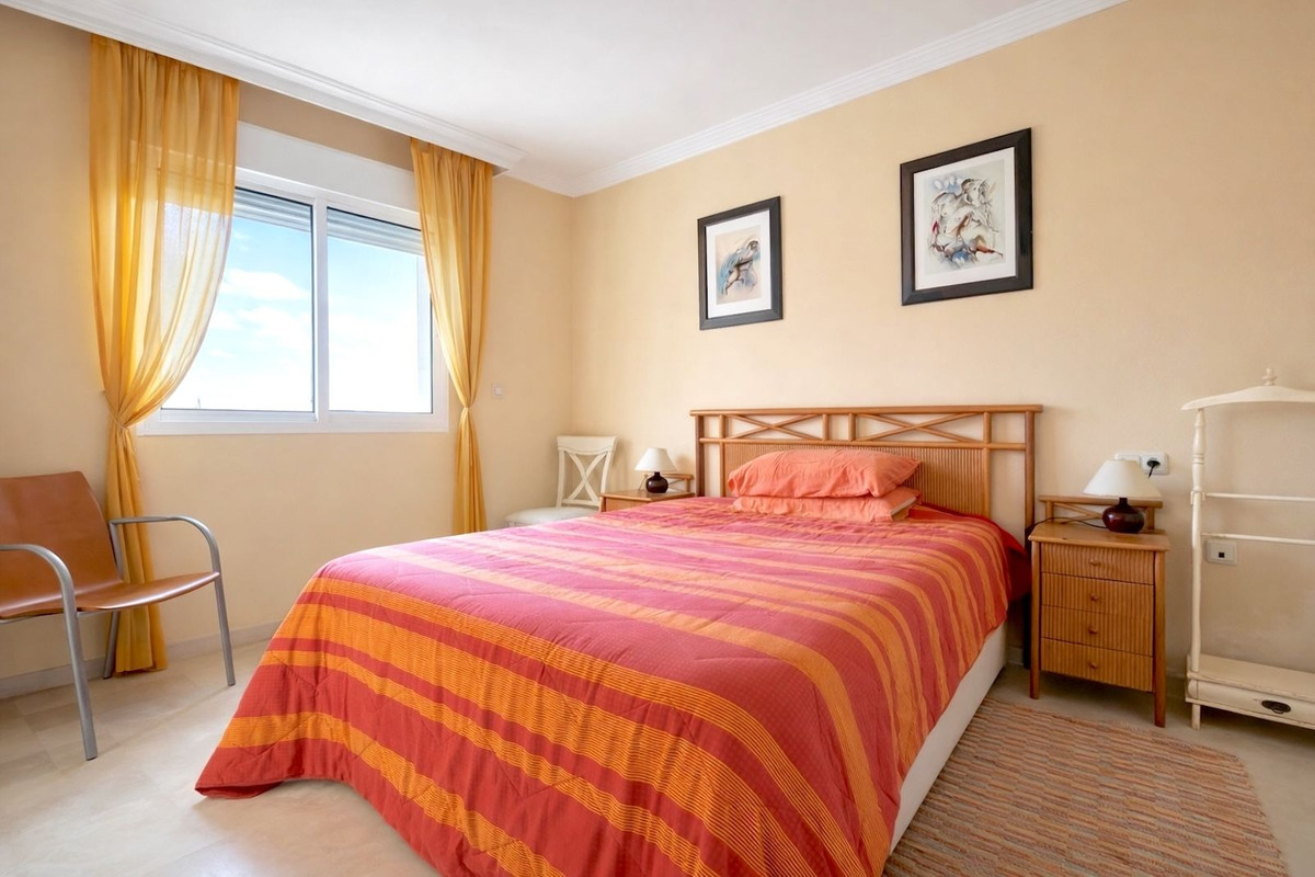 1 Bedroom Apartment for Sale in Marbella — 4