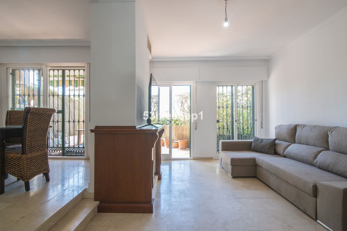 5 Bedroom Villa for Sale in New Golden Mile — 3