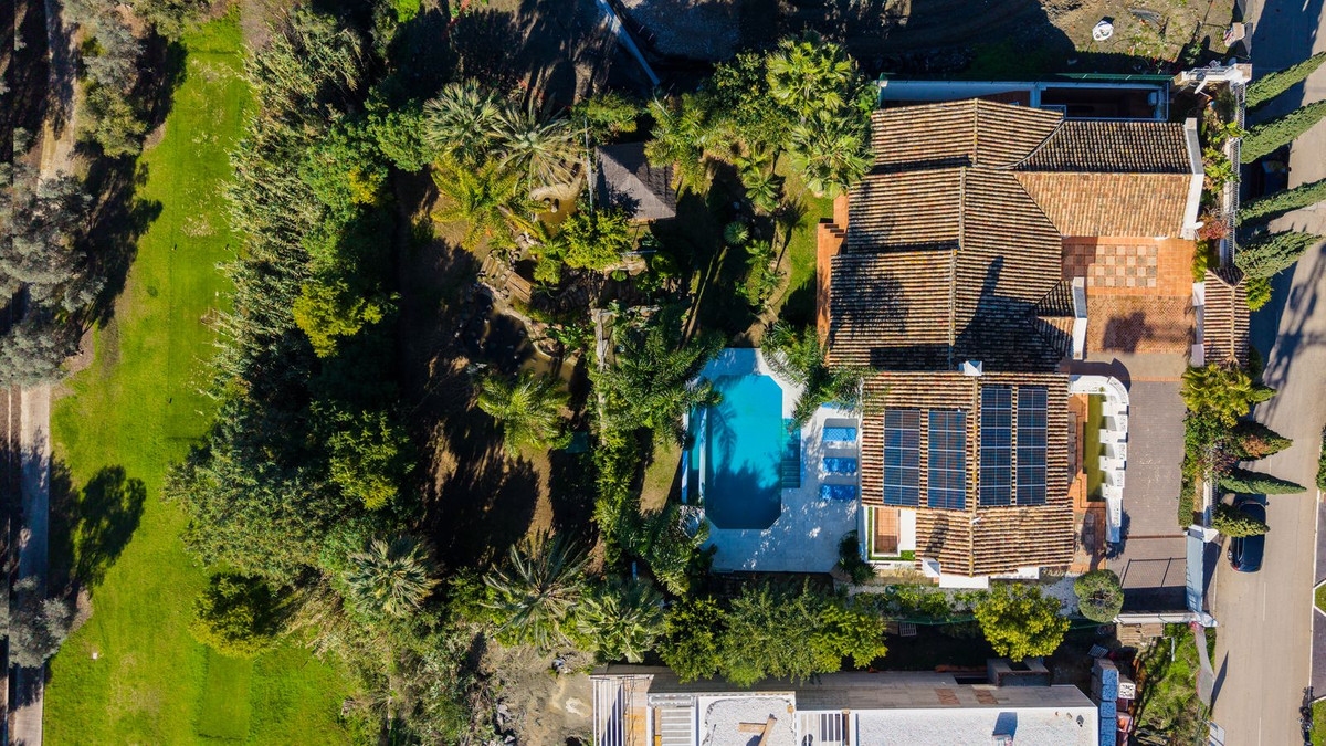 4 Bedroom Villa for Sale in El Paraiso
