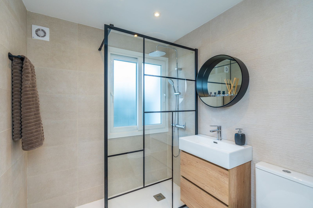 2 Bedroom Apartment for Sale in El Paraiso — 8