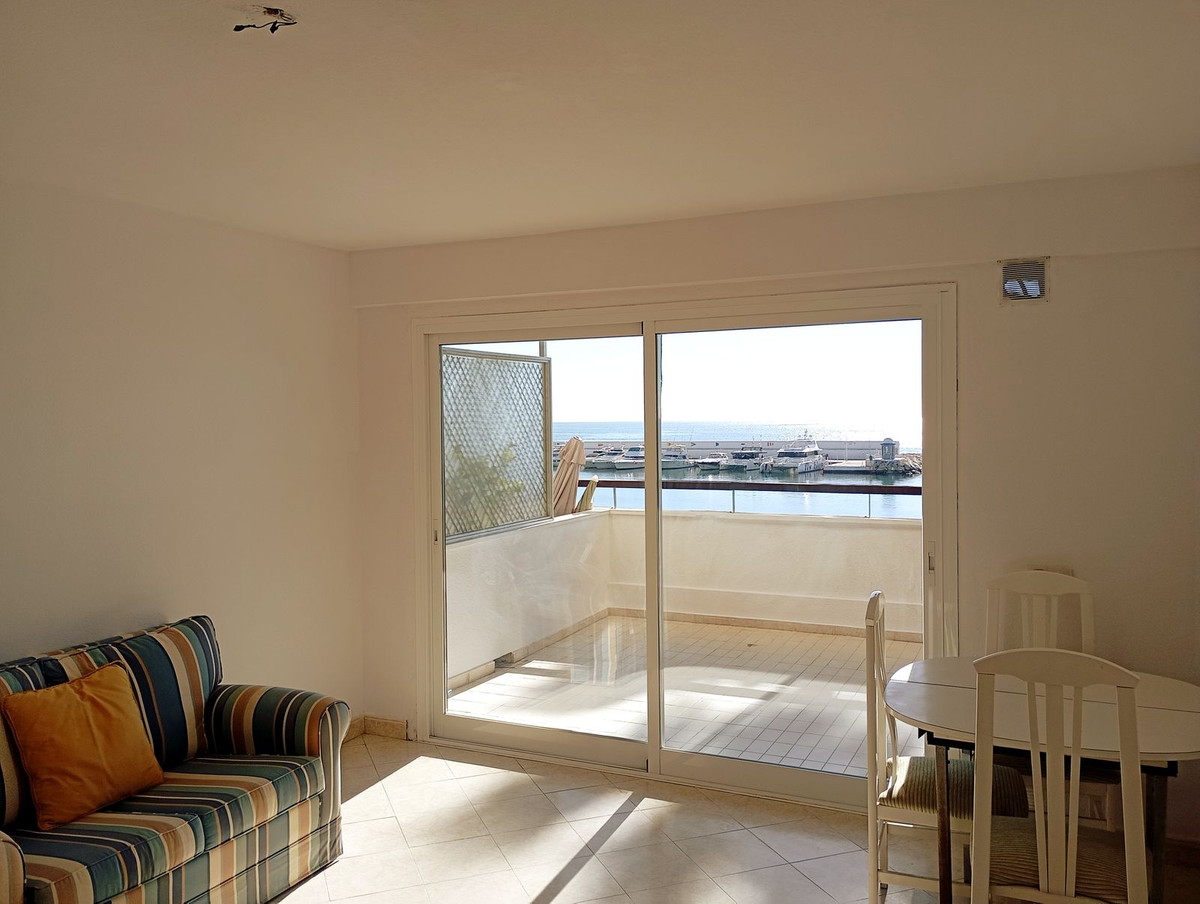 1 Bedroom Apartment for Sale in Marbella — 2